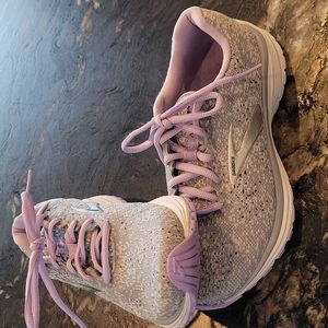 Brooks Anthem 2 women's size 6.5